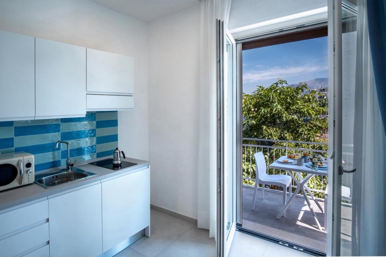 Leone Rosso Apartments Sorrento Exterior photo